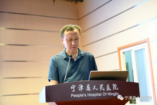 口腔科主任 张伟宏