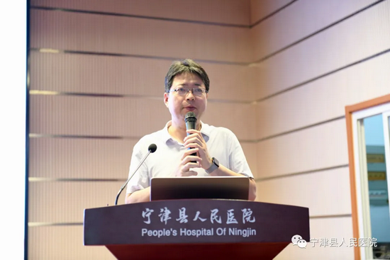 内一科主任 张涛