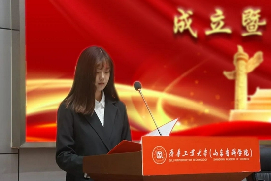 第七届校监会学生代表赵颢玥发言