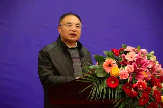 临沂市文学院院长高振主持