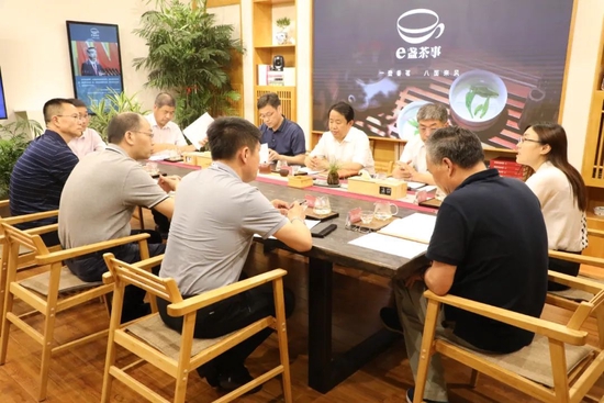 濱州市副市長、市工商聯主席杜玉杰在“e盞茶事”召開涉案企業合規建設政策解讀座談會。