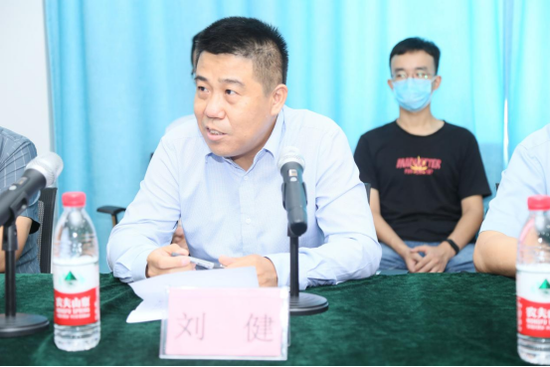 山东第一医科大学附属皮肤病医院暨山东省皮肤病性病防治研究所副所长刘健致辞