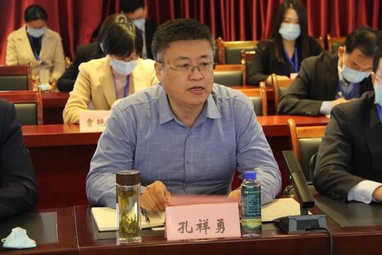市卫健委党组成员、副主任孔祥勇致欢迎辞