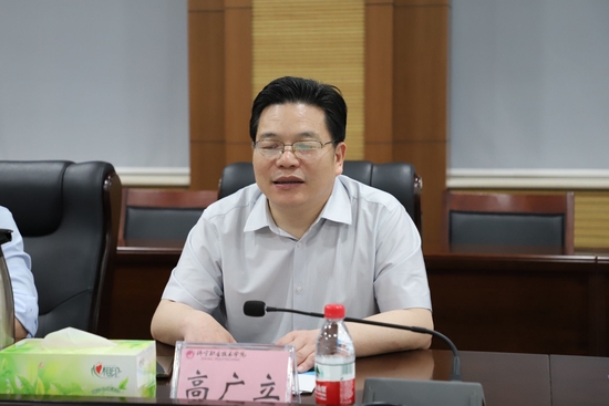 临沂大学医学院党委书记刘林一行到济宁职业技术学院考察交流