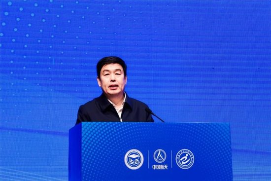 山东省教育厅党组副书记、副厅长邢顺峰致辞