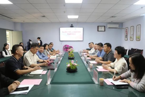 德州市第七人民医院党委书记翟学军一行到淄博市职业病防治院参观交流
