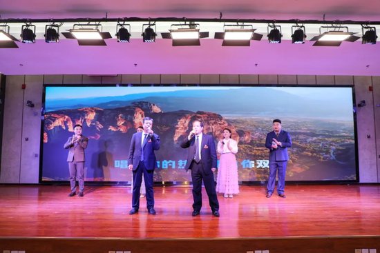 表演者:吕爱军 陈云军 李冬平 郝全学 孟洪金 侯双凤