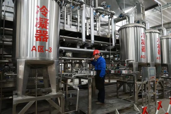 公司新建智能化酿酒车间