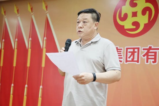 ▲武城县总工会党组书记、常务副主席王伟功