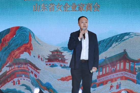 山东曹县委副书记、省派驻村第一书记和工作队工作专班组长陈坤