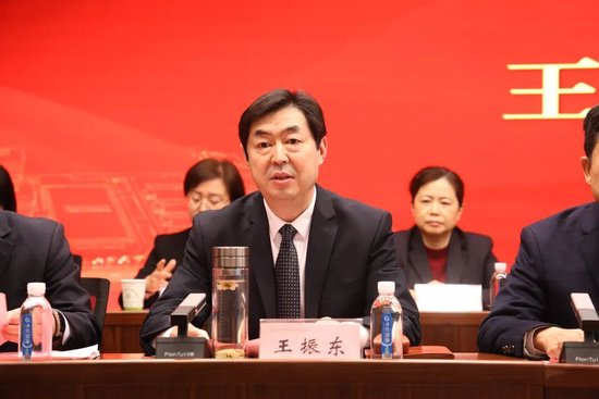 △齐鲁医院德州医院党委书记王振东讲话