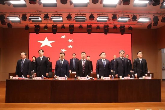 △奏唱中华人民共和国国歌