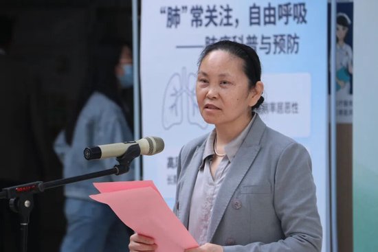 市第二人民医院党委副书记、院长杨志红