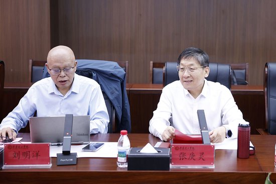 常务副校长张庚灵致辞