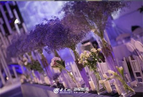 “分餐式”婚礼现场布置成宴会风格(通讯员 史艳林摄)