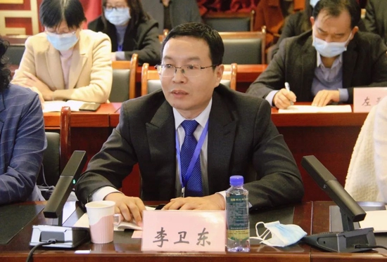 党委书记李卫东表态发言