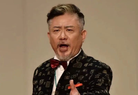 ▲山东省歌舞剧院国家一级演员 男中音歌唱家 雷岩