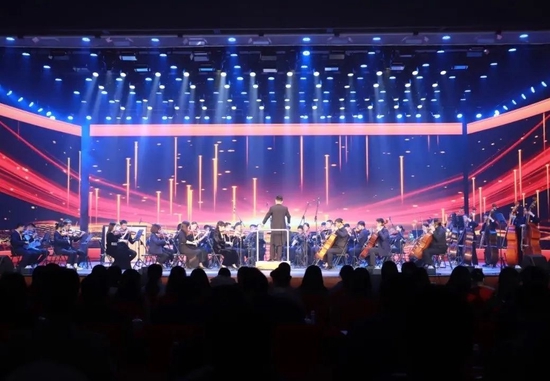 ▲庆祝建校70周年 交响乐团演出