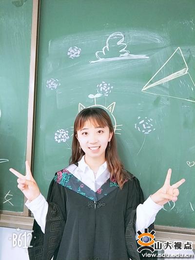 护理学院2014级本科生王娟