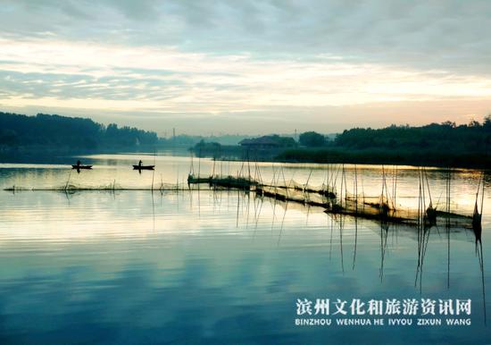 三河湖晨曦