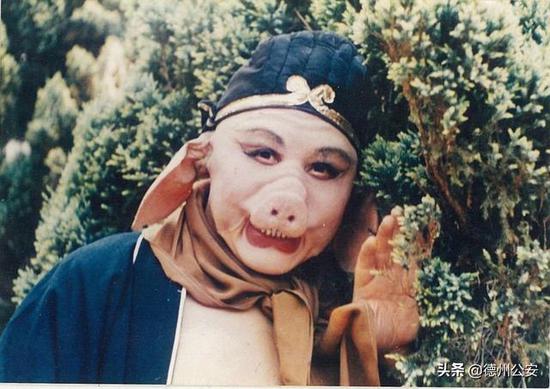 开年看佩奇,七月看八戒