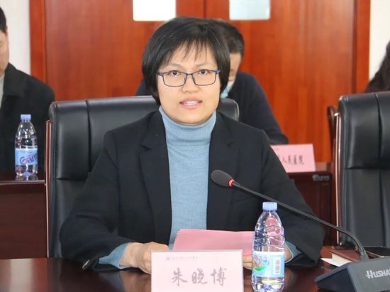 德州市第二人民党委委员、副院长朱晓博