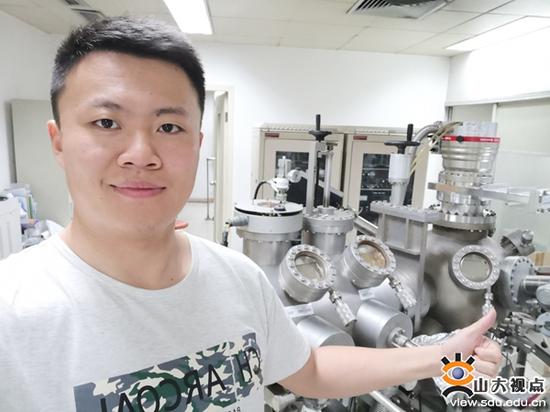 物理学院2015级博士研究生陈铎