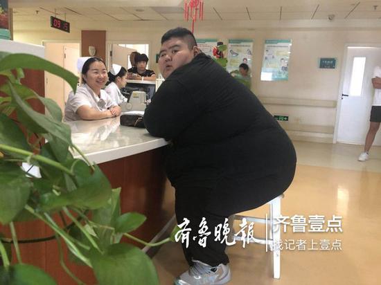 参加魔鬼训练营,每天坚持运动