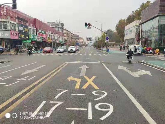 路經(jīng)這里的老師er可要看清楚了,
