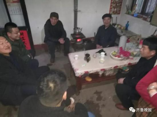 在姑姑家駐留片刻,