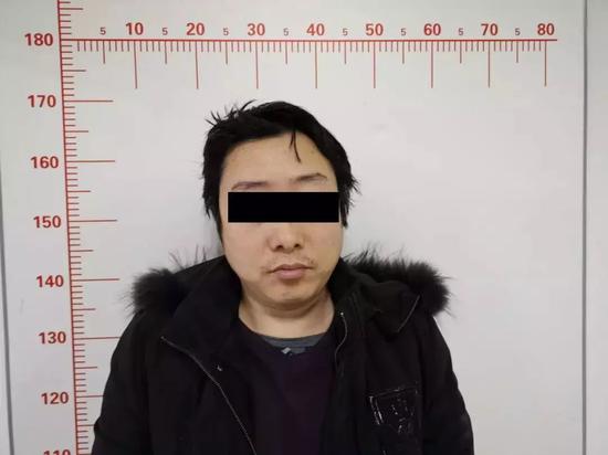包括她們發(fā)的視頻,都是套路,在迷惑你。