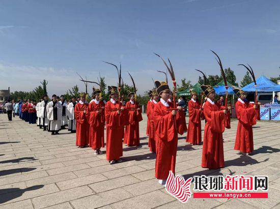 蒙山汉服节引爆市场 活动精彩纷呈