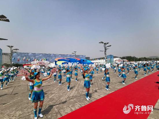 第四個版塊“北京歡迎你”展示新北京新風貌。