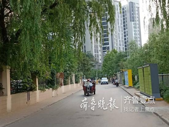城管稱非市政道路也有權(quán)執(zhí)法