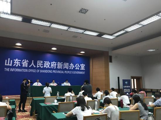 上半年山東省與“一帶一路”沿線國家進出口呈現出六方面特點: