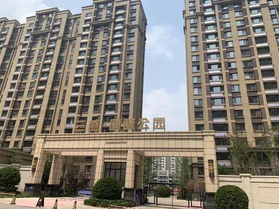 記者來到三盛國際公園二期了解情況