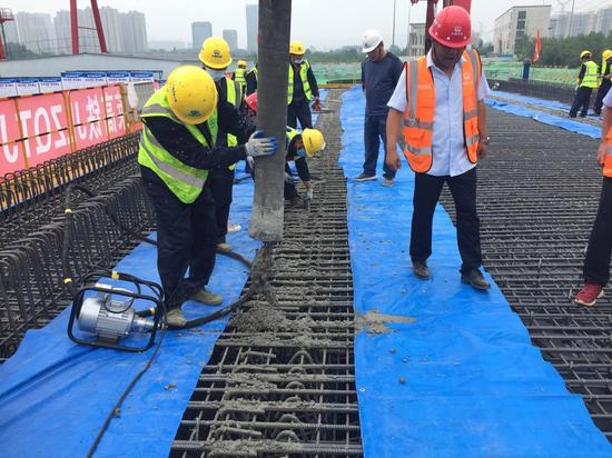 搬迁 深圳济莱高铁一标首榀箱梁浇筑成功 济枣高铁在这里接轨