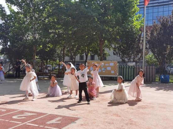 济南市历下区百合幼教集团开展小暑节气主题活动