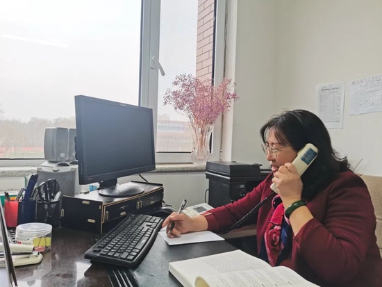 学院开通24小时心理辅导专线