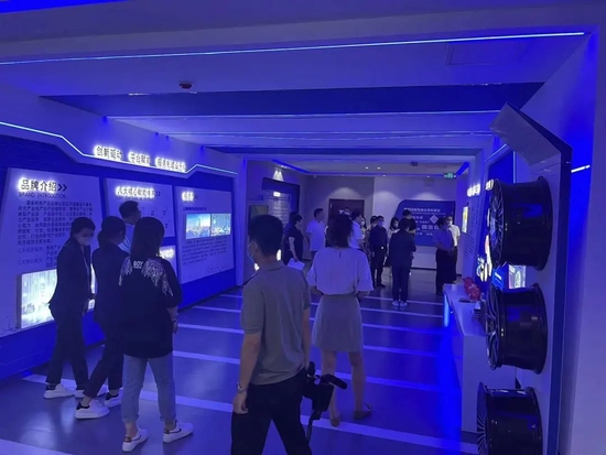  联合调研组参观品牌工法棺
