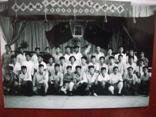 ▲第一届学生毕业照
