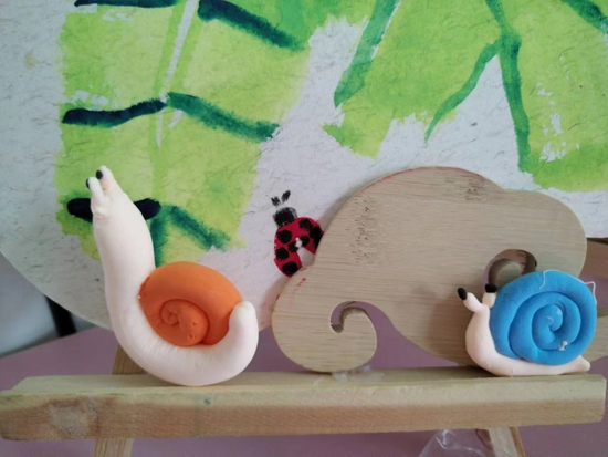 蜗牛的故事儿童版 56b7-0494ba5790caef683de24877156d3dab.png