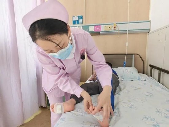 贴敷退热贴