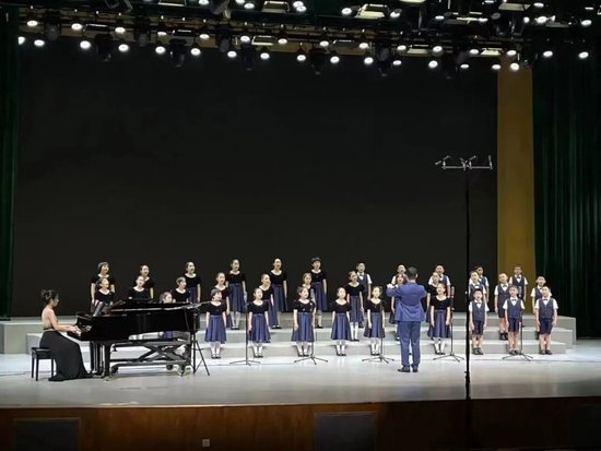 合唱团作品《雪如意》在第三届“山青之星”山东省青少年风采展示活动中获一等奖