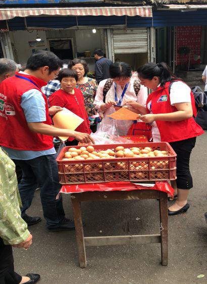 银联在全省部分地市菜市场的地推活动