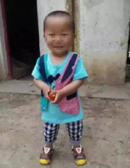 清晨敲響鄰居門,6歲男童被砍傷