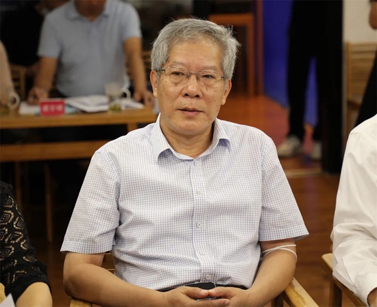 九三学社滨州市委会主委、市政协副主席 曹玉斌