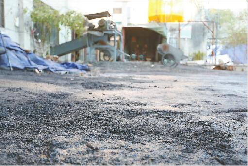 檢查組突查18處場所 10余處工地防塵不達標
