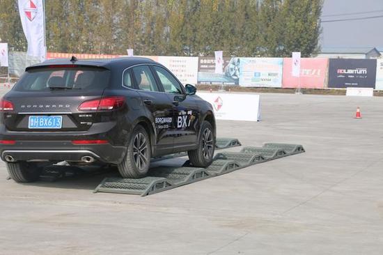 “驭传奇 逾未来”德国宝沃BX7济宁尊享试驾体验会成功举行