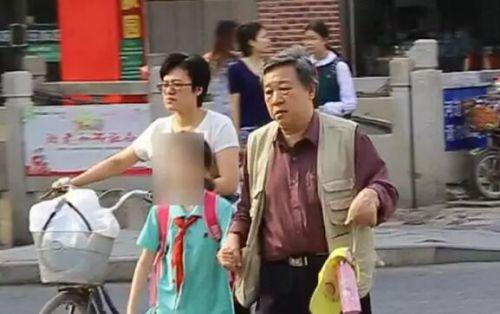 1ee453ad4d1eb97693cc1c32c98ceb46.jpg 泉城路天地壇街路口